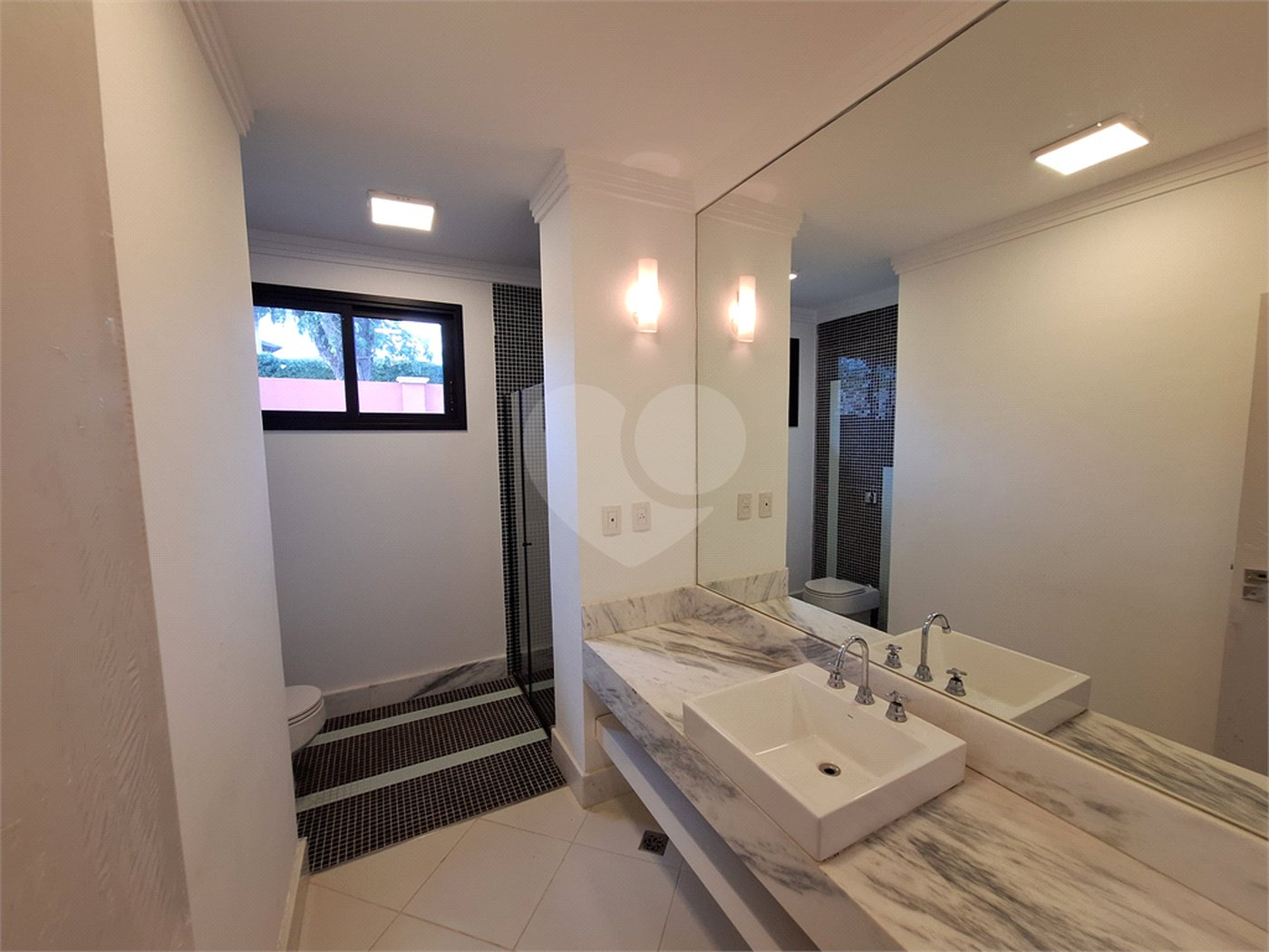 Casa à venda ou para alugar com 4 quartos, sendo 3 suítes, no condomínio Chácara Residencial Santa Maria, Votorantim - SP
