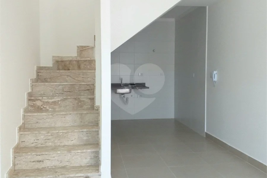 Casa à venda com 2 suítes no condomínio martinha, São Paulo - SP