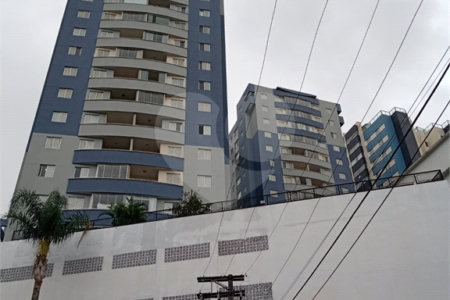 Apartamento à venda com 3 quartos, sendo 1 suíte, em Jardim das Laranjeiras, São Paulo, SP