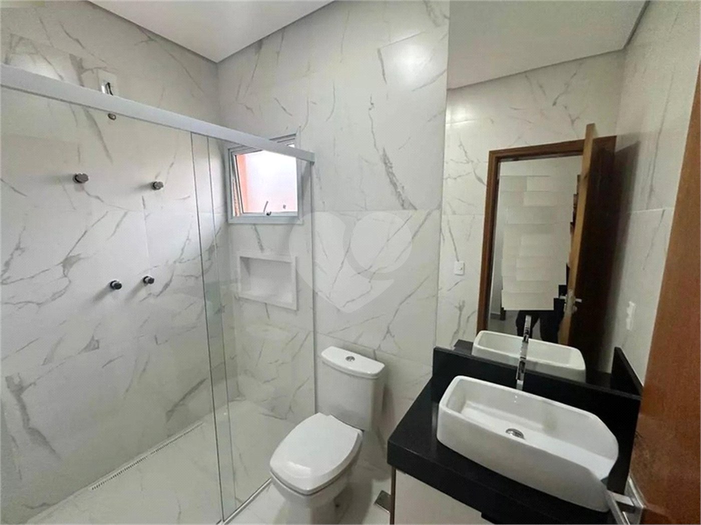 Casa à venda com 3 quartos, sendo 1 suíte, no condomínio Residencial Villa Verona, Sorocaba - SP