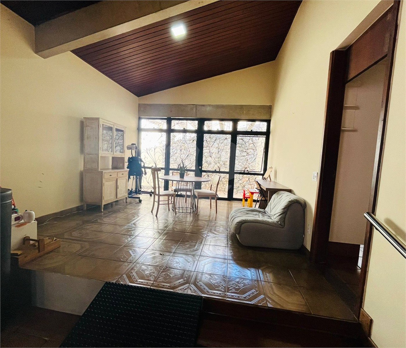 Casa à venda com 3 quartos, sendo 1 suíte,  em Jardim Eltonville, Sorocaba, SP