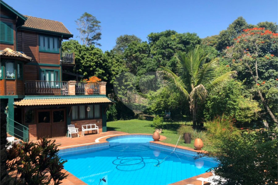 Casa à venda com 4 suítes no condomínio Gleba II, Mairiporã - SP