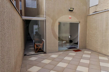 Sobrado à venda com 3 quartos, sendo 1 suíte,  em Jardim Leocádia, Sorocaba, SP