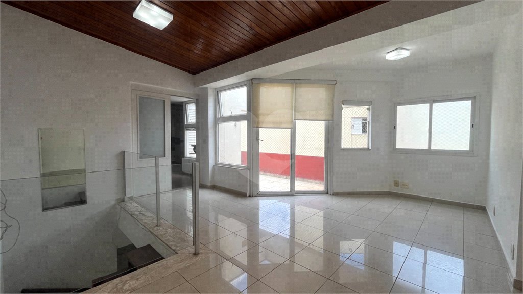 Cobertura à venda com 3 quartos, sendo 2 suítes,  em Vila Ipojuca, São Paulo, SP