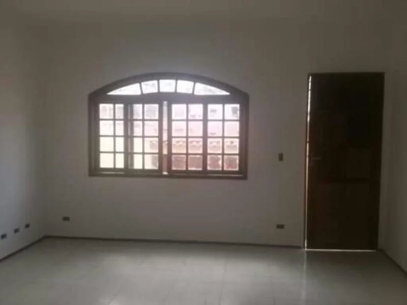 Sobrado à venda com 3 quartos, sendo 2 suítes,  em Jardim Monte Kemel, São Paulo, SP