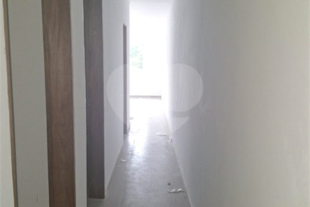 Casa à venda com 3 quartos, sendo 1 suíte,  em Jardim das Flores, Suzano, SP