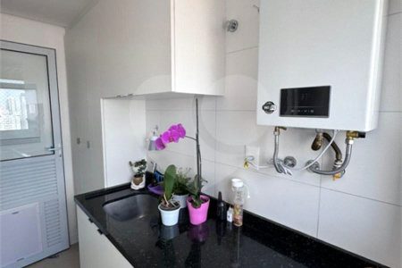 Apartamento à venda com 2 suítes em Vila Firmiano Pinto, São Paulo, SP