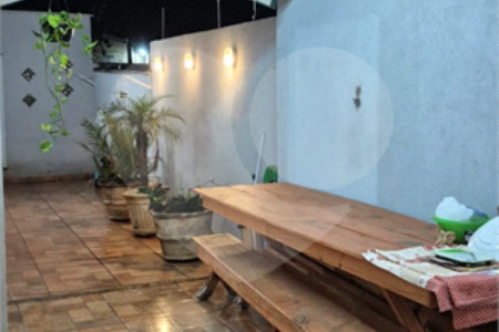 Casa à venda com 3 quartos em Jardim do Carmo, Araraquara, SP