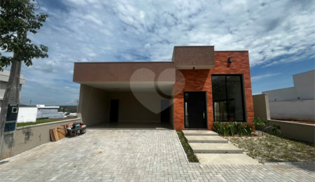 Casa à venda com 3 quartos, sendo 1 suíte,  em Terras de Santo Antônio, Itapetininga, SP