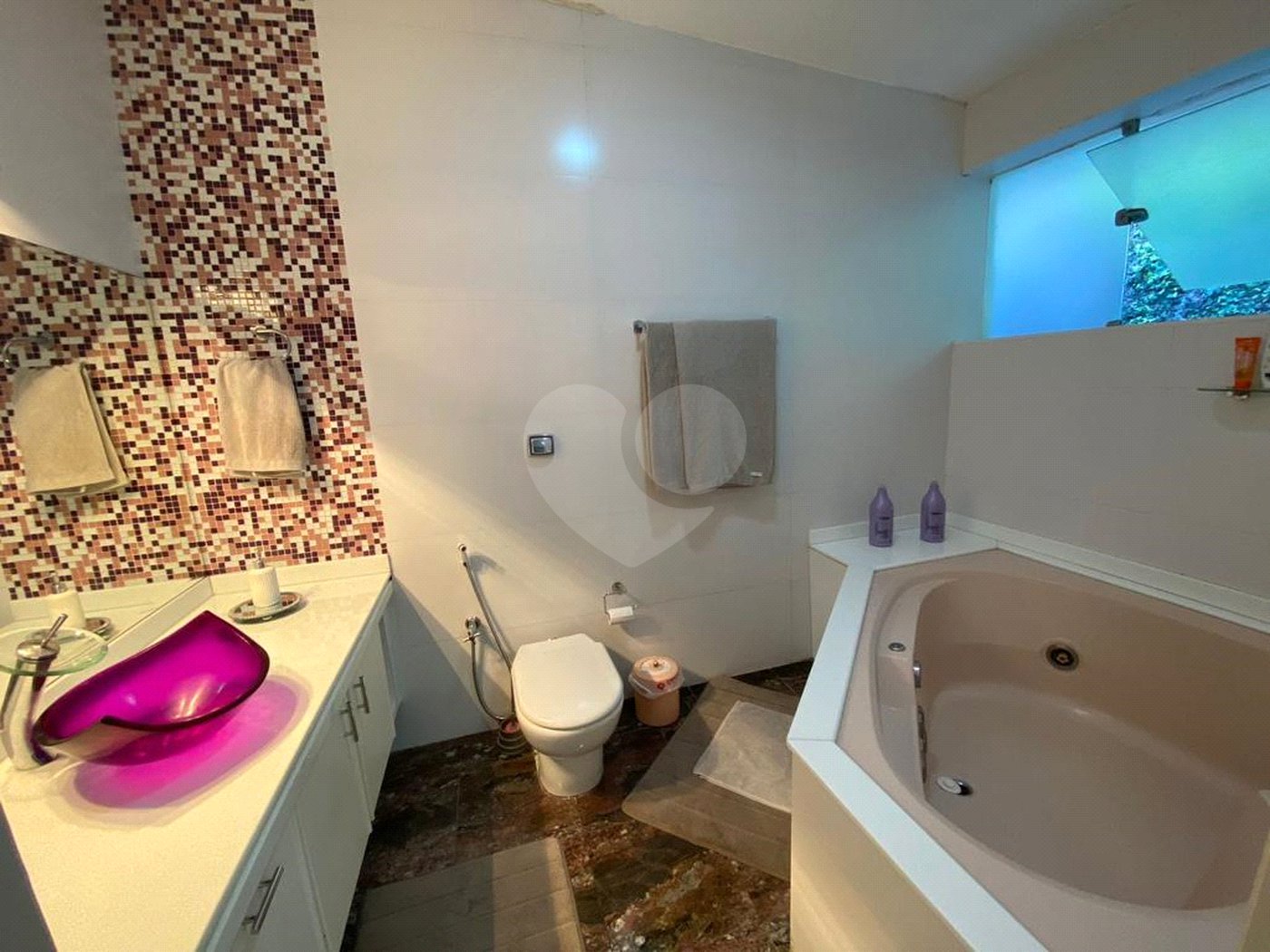 Casa à venda com 4 suítes em Vila Oliveira, Mogi das Cruzes, SP