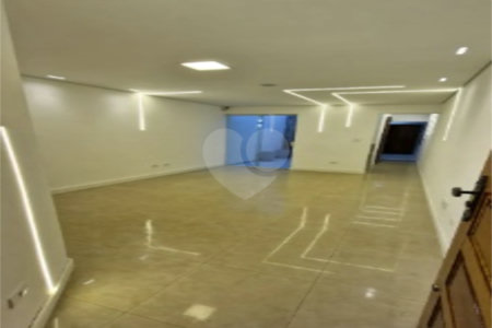Sobrado à venda com 3 suítes em Vila Aricanduva, São Paulo, SP
