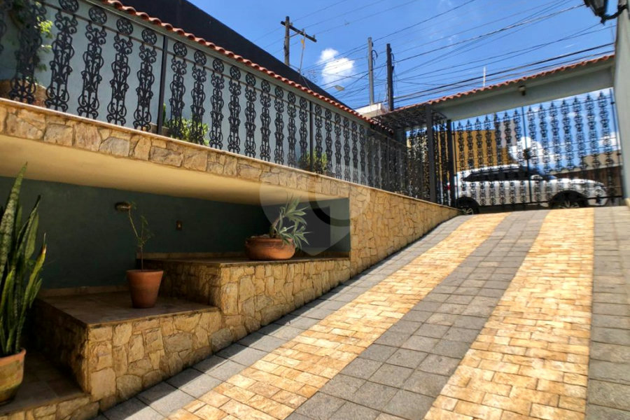 Sobrado à venda com 3 quartos, sendo 2 suítes,  em Tucuruvi, São Paulo, SP