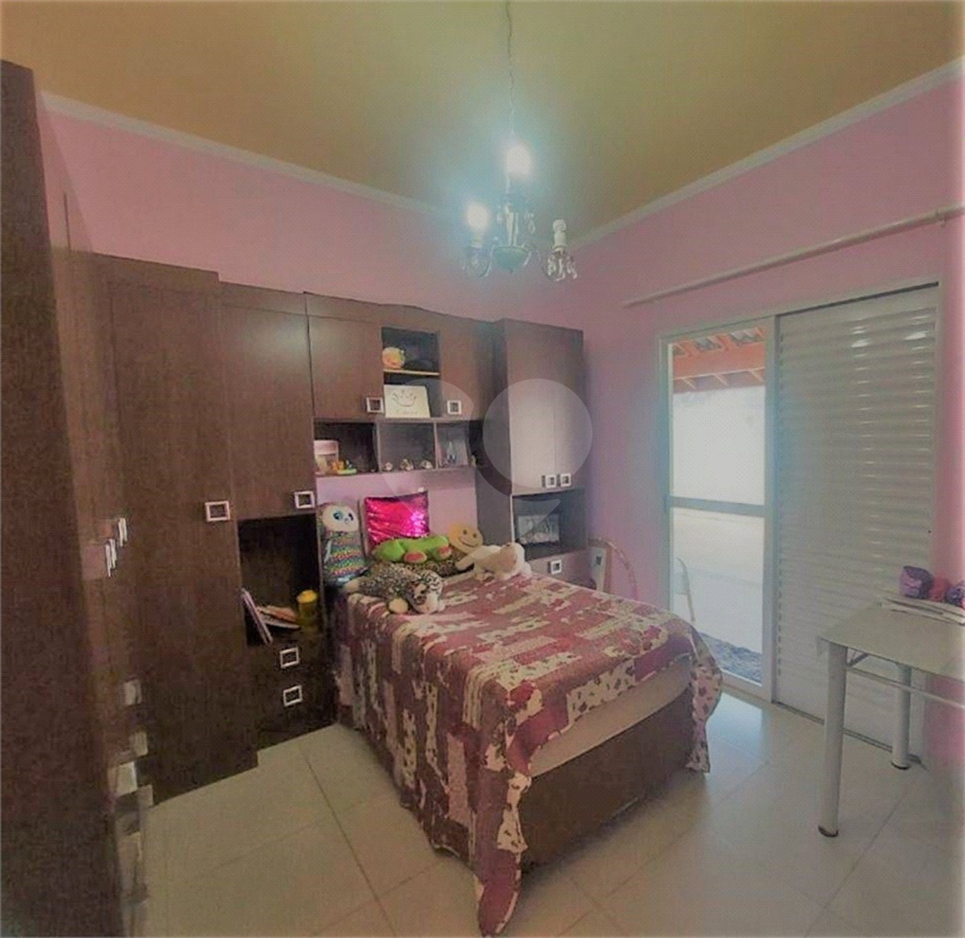 Casa à venda com 5 quartos, sendo 1 suíte, em Jardim Shangri-lá, Atibaia, SP