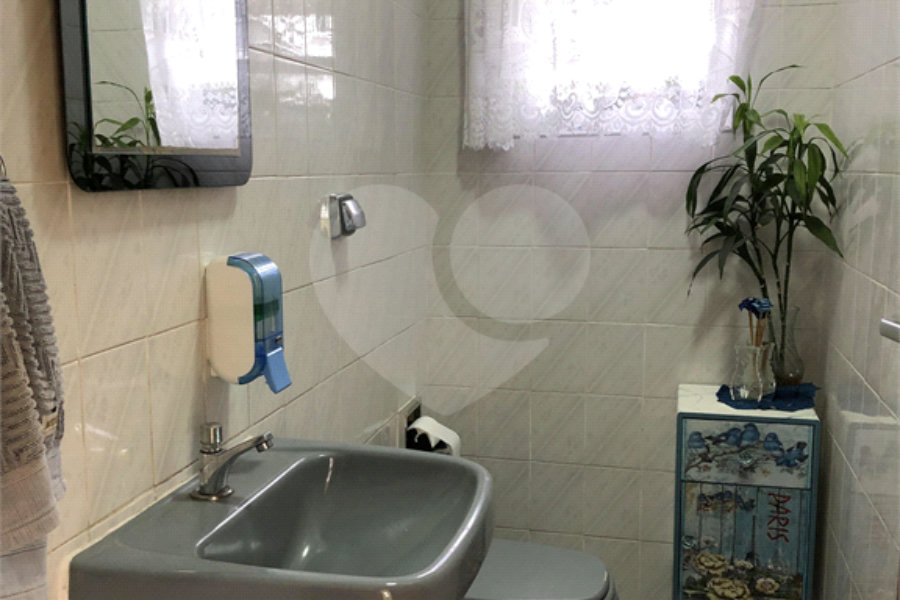 Sobrado à venda com 3 quartos, sendo 1 suíte, em Vila Gustavo, São Paulo, SP