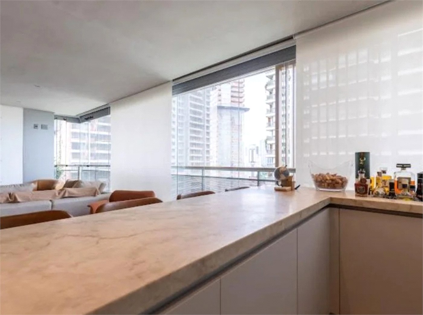 Apartamento à venda com 4 quartos, sendo 3 suítes, em Brooklin, São Paulo, SP