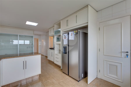 Apartamento à venda com 4 suítes em Alto da Boa Vista, São Paulo, SP