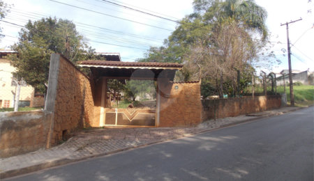 Casa Térrea à venda com 3 quartos, sendo 1 suíte,  em Mirante do Cachoeira, Piracaia, SP
