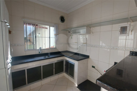 Sobrado à venda com 3 quartos, sendo 1 suíte, em Wanel Ville, Sorocaba, SP
