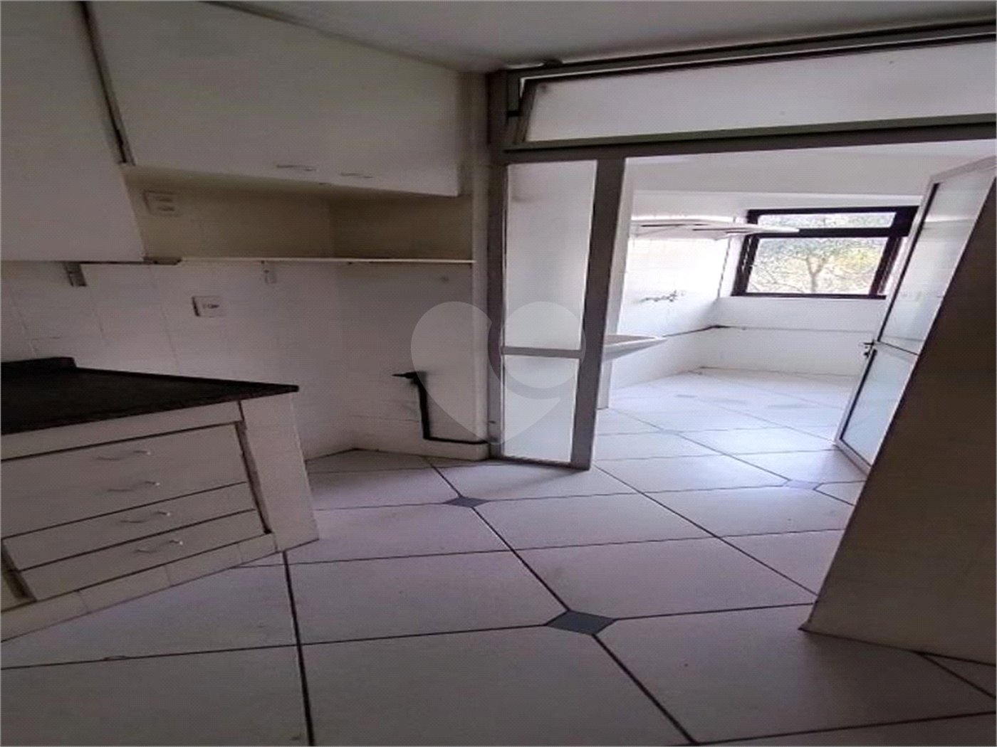 Apartamento à venda com 2 quartos, sendo 1 suíte,  em Jardim Parque Morumbi, São Paulo, SP