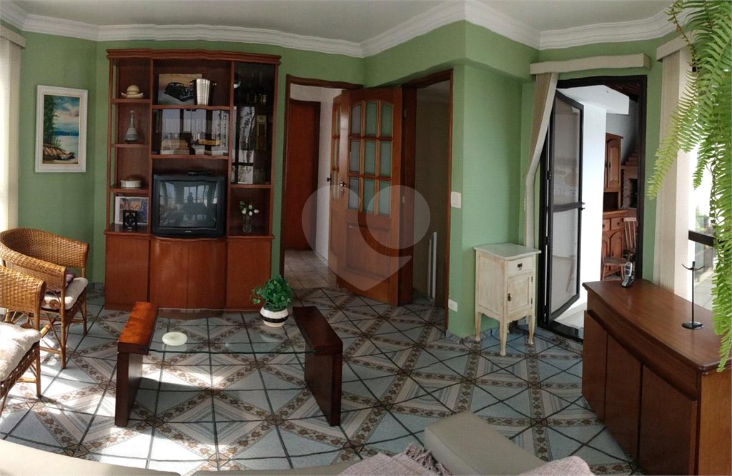 Cobertura Duplex com 156m2 no Ipiranga com 3 dormitórios sendo 1 suíte, espaço gourmet, 3 vagas