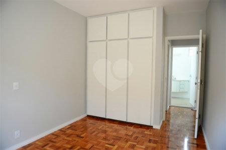 Casa térrea em Araraquara/SP.