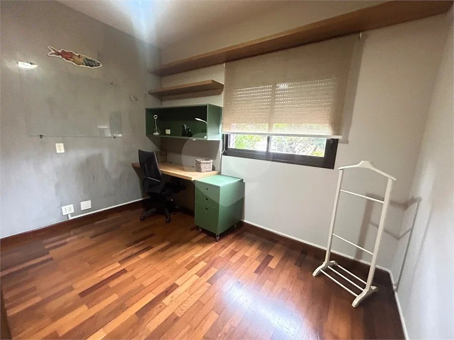Apartamento Mobiliado no Alto da Boa Vista, com churrasqueira na varanda , 3 suítes e próximo ao Metro