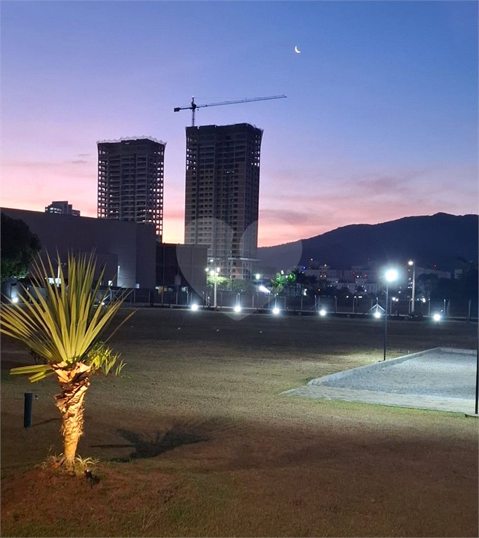 Apartamento à venda com 3 quartos, sendo 1 suíte,  em Vila Suissa, Mogi das Cruzes, SP
