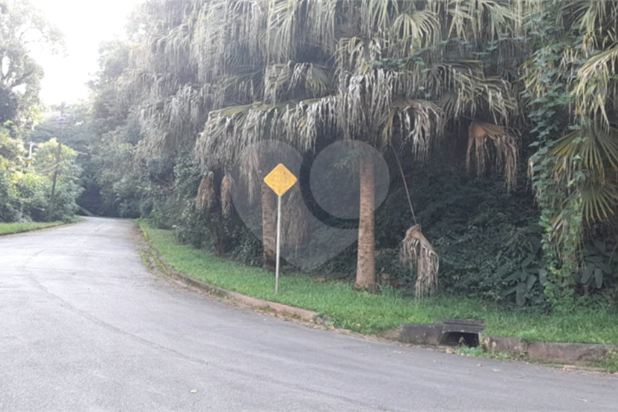 Terreno à venda no condomínio Alpes da Cantareira, Mairiporã - SP