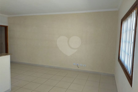 Casa Térrea à venda com 3 quartos, sendo 1 suíte, em Jardim das Cerejeiras, Atibaia, SP