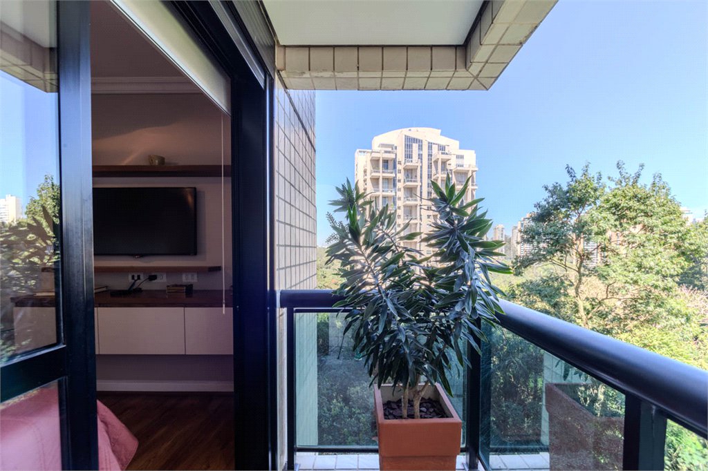 Apartamento à venda com 4 suítes em Paraíso do Morumbi, São Paulo, SP