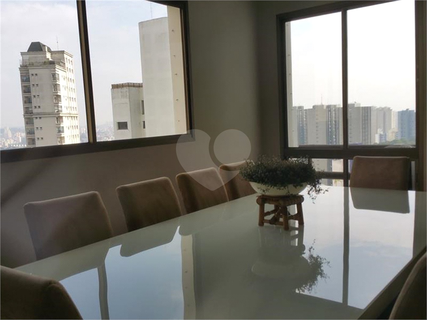 Apartamento à venda ou para alugar com 4 suítes em Morumbi, São Paulo, SP