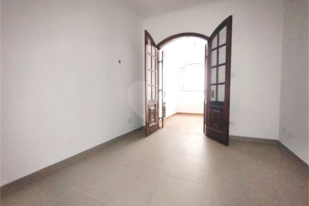 Sobrado à venda ou para alugar com 5 quartos, sendo 3 suítes, em Jardim Franca, São Paulo, SP