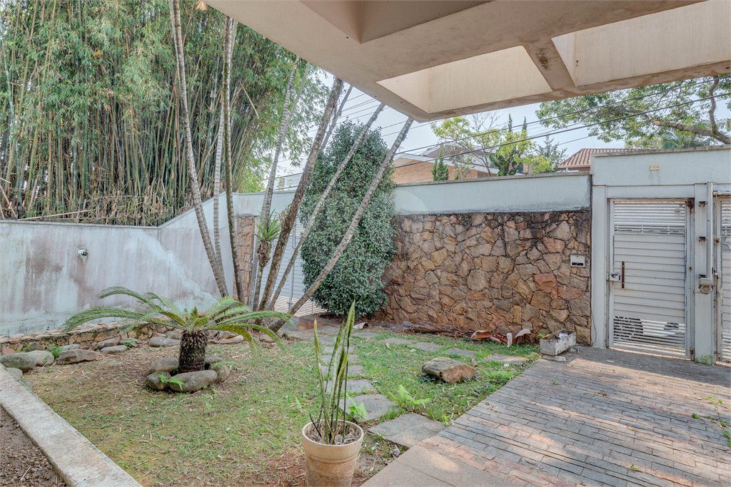 Sobrado à venda com 4 suítes em Jardim Prudência, São Paulo, SP