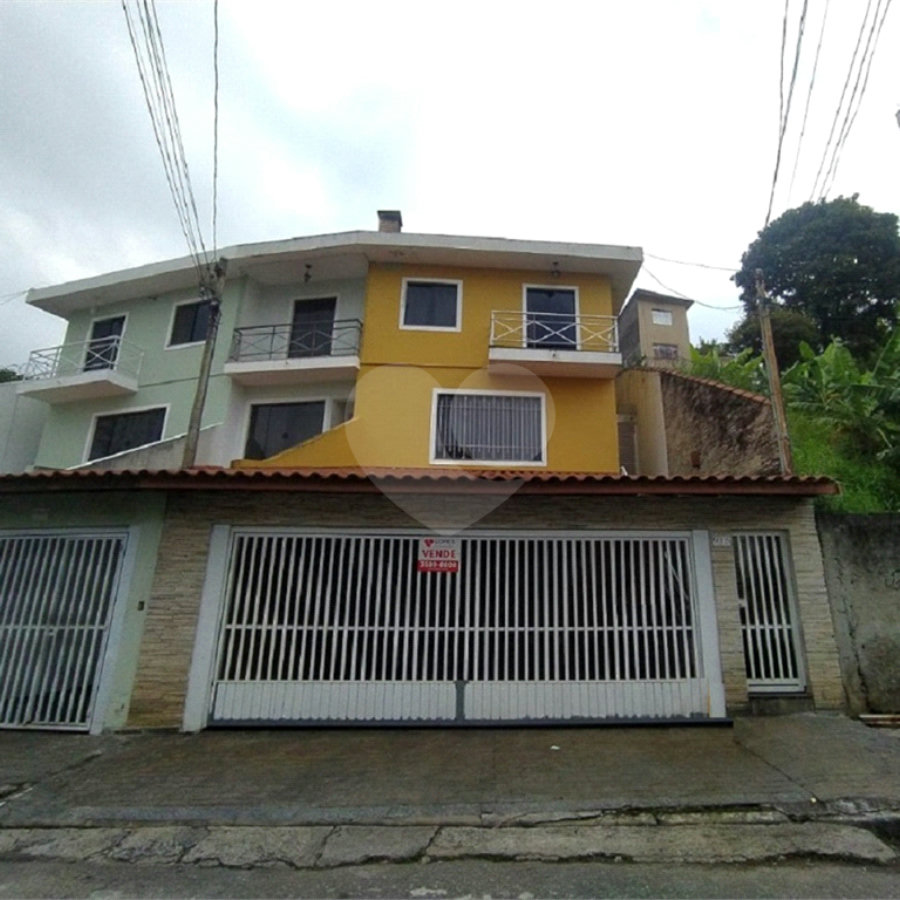 Sobrado à venda com 3 quartos, sendo 1 suíte, em Santa Teresinha, São Paulo, SP