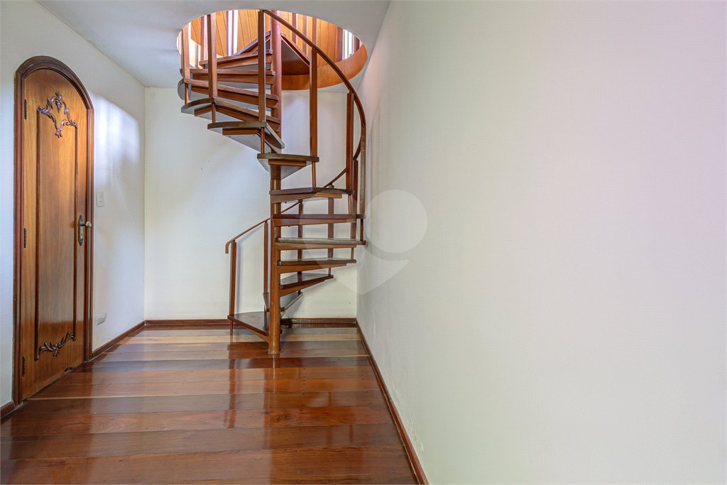 Casa à venda com 5 suítes em Jardim Prudência, São Paulo, SP