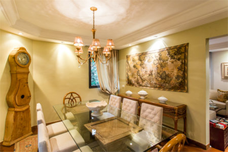 Apartamento à venda com 4 suítes em Real Parque, São Paulo, SP