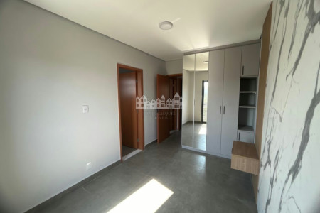 Apartamento à venda com 3 quartos, sendo 1 suíte, no centro de Atibaia - SP
