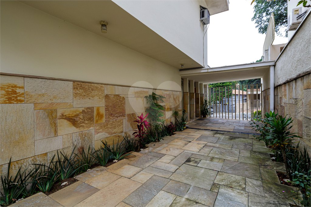 Casa de Vila para alugar com 4 quartos, sendo 1 suíte, em Granja Julieta, São Paulo, SP