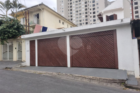 Sobrado à venda ou para alugar com 3 quartos, sendo 2 suítes,  em Ferreira, São Paulo, SP