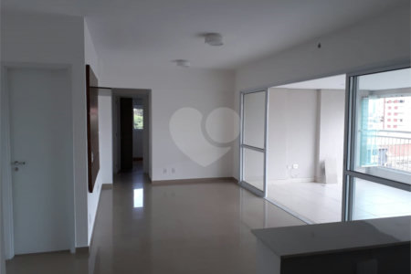 Apartamento à venda com 3 suítes em Santa Teresinha, São Paulo, SP