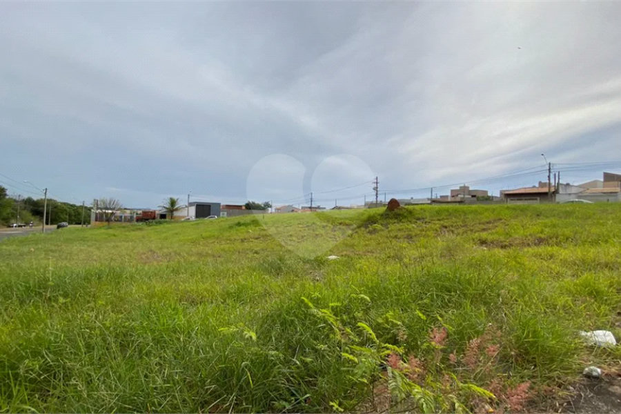 Quadra à venda na av. Rio das Pedras com 3.444 m² divido em 13 lotes bairro Altos do Taquaral