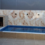 Casa à venda com piscina em Itanhaém