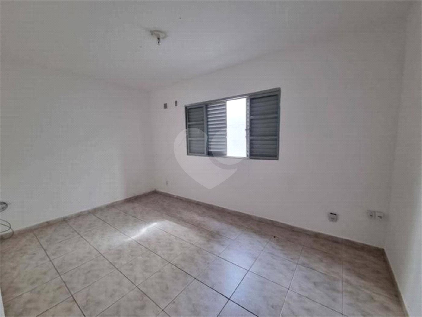 Apartamento à venda com 3 quartos, sendo 1 suíte, em Jardim das Indústrias, São José dos Campos, SP
