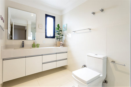 Apartamento à venda com 3 quartos, sendo 1 suíte, em Alto da Boa Vista, São Paulo, SP