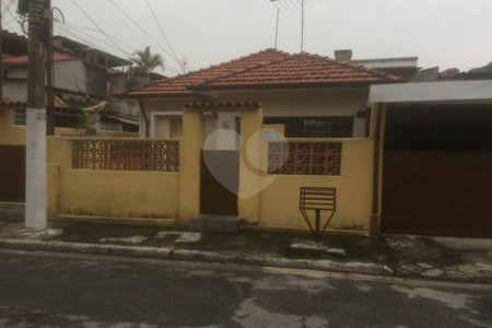 Casa à venda com 4 quartos, sendo 1 suíte, em Vila Vitório Mazzei, São Paulo, SP