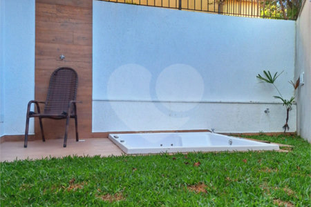 Sobrado à venda com 3 quartos, sendo 2 suítes, em Brooklin Velho, São Paulo, SP