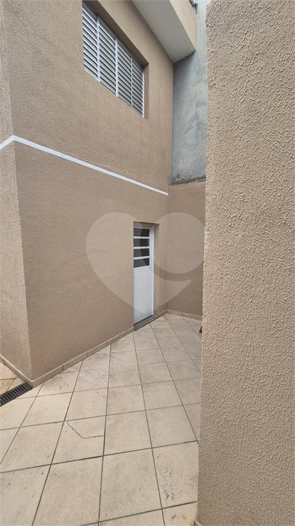 Sobrado à venda com 3 quartos, sendo 1 suíte, em Jardim Las Vegas, Santo André, SP