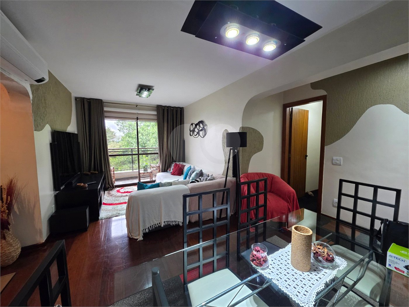 Apartamento à venda com 3 quartos, sendo 1 suíte,  em Santana, São Paulo, SP