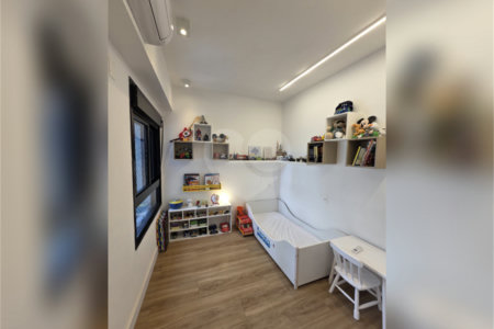 Apartamento à venda ou para alugar com 3 quartos, sendo 1 suíte,  em Vila Olímpia, São Paulo, SP