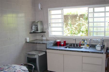 Casa à venda com 3 quartos, sendo 1 suíte, no condomínio Estância Marambaia, Vinhedo - SP